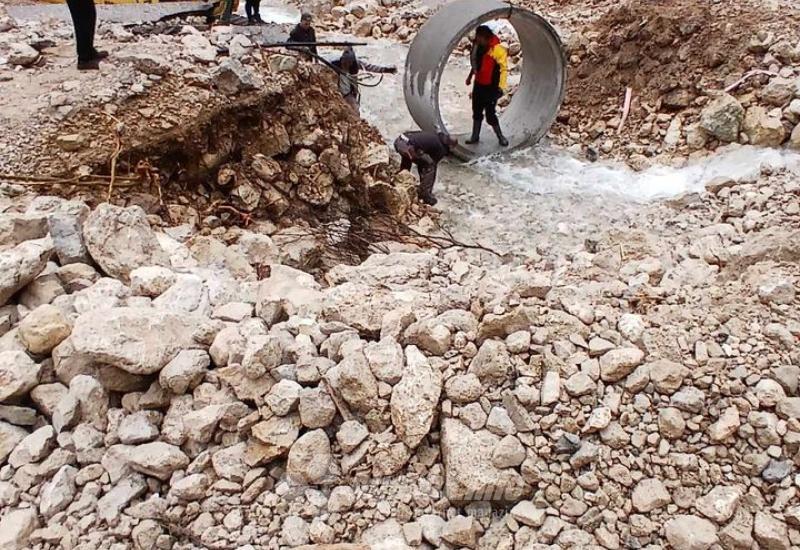 FOTO - GALERIJA | Drežnica se čisti nakon obilnih poplava, izbori se održavaju redovito